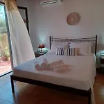 Nerissa 2, Two Bedroom With Amazing Sea View Holiday home *