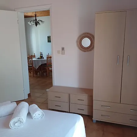 펜션 Nerissa 2, Two Bedroom With Amazing Sea View 스파르티아