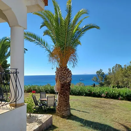 Casa vacanze Nerissa 2, Two Bedroom House With Sea View *