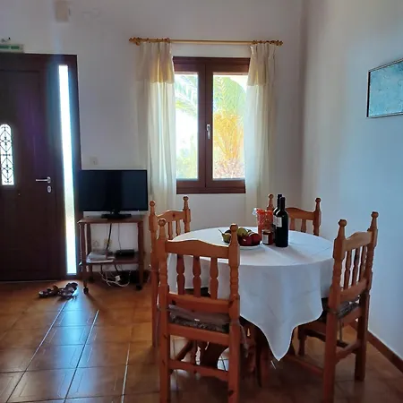 Ferienhaus Nerissa 2, Two Bedroom With Amazing Sea View Sparta