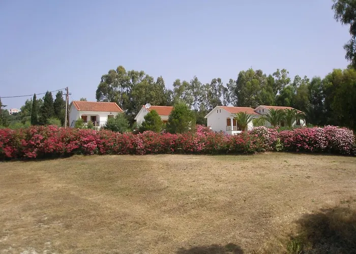 Nerissa 2, Two Bedroom House With Sea View Semesterbostad